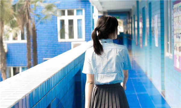 察隅如何找到一个可以帮助我生孩子的女人？