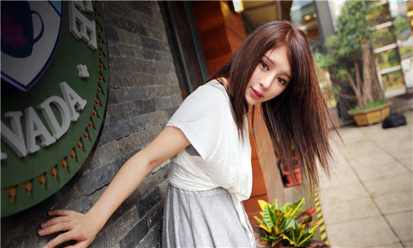 察隅想找一个女性生孩子给报酬-｛找个女人生孩子多少钱｝